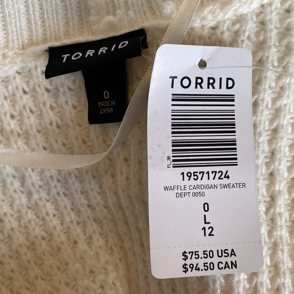 Torrid - Waffle Cardigan Sweater in Ivory - Picture 7 of 13